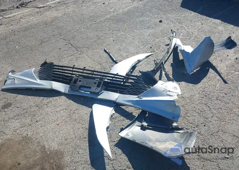 2025 Toyota Camry Le z USA, uszkodzony, nr VIN 4T1DAACKXSU091514